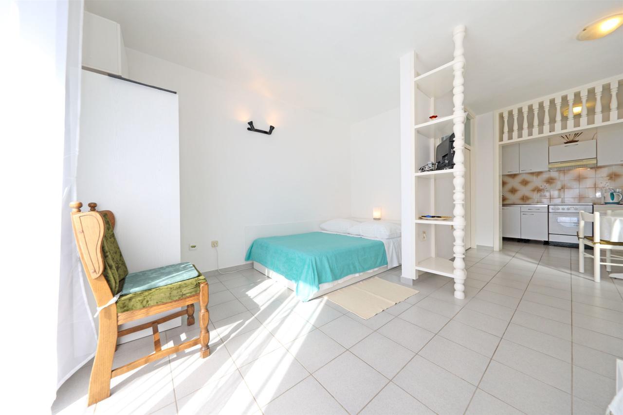 Apartments Danica Tisno Extérieur photo